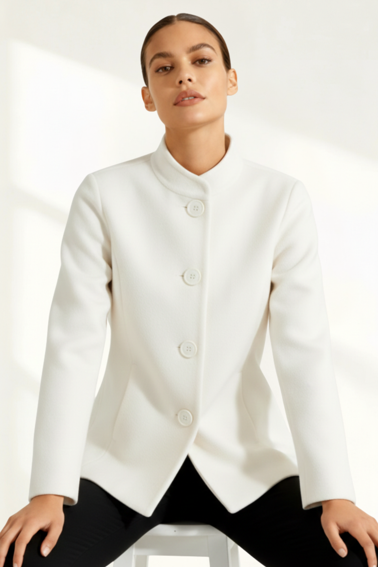 Abrigo corto mujer cuello mao tejido